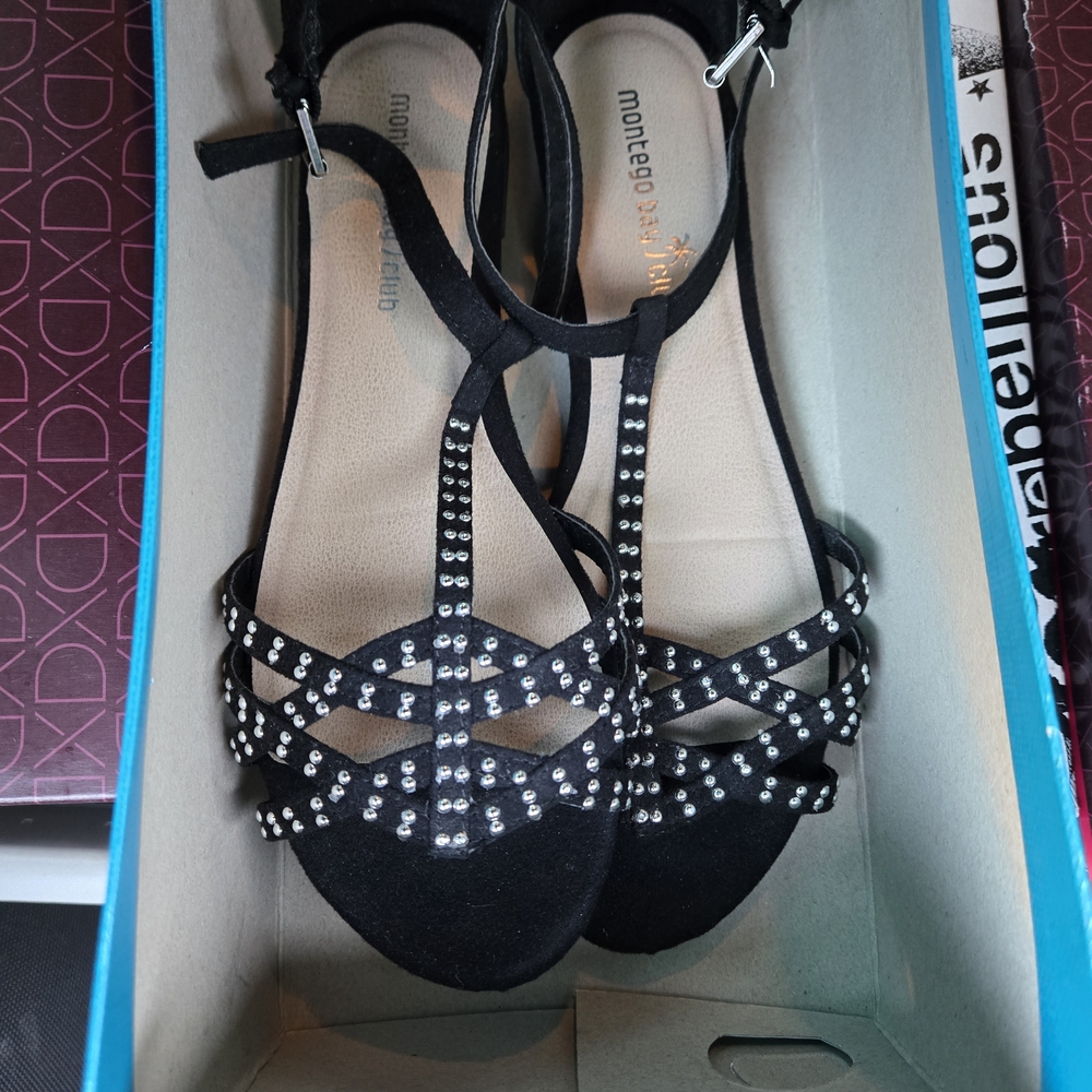 Montego Bay Club Black Sandals with Silver Accents